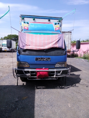 ISUZU NQR 5.5 เมตร ตู้ 10 บาน มือเดียว ไม่เคยชน