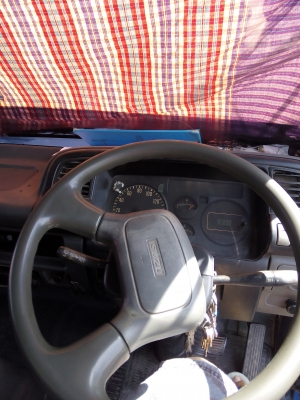 ISUZU NQR 5.5 เมตร ตู้ 10 บาน มือเดียว ไม่เคยชน