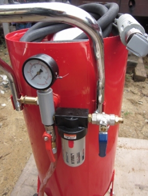 สินค้ามาแล้วครับ-เครื่องพ่นทราย/ยิงทราย แรงดัน CATZ (ของใหม่) สินค้ามาแล้วครับ-เครื่องพ่นทราย/ยิงทราย แรงดัน CATZ (ของใหม่)