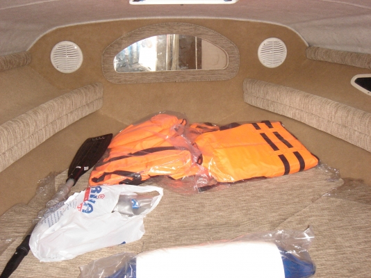 ขายเรือ Sea Ray 21 ฟุต   รุ่น  215