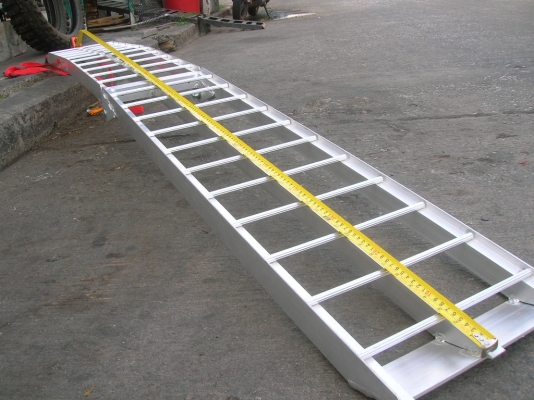 ขายบันไดสำหรับขนมอไซครับ