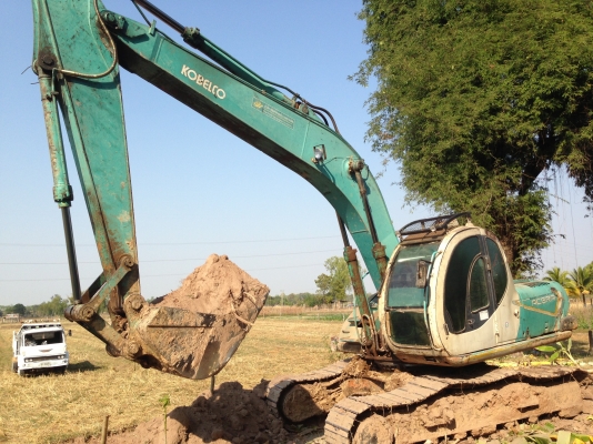 KOBELCO MARK V SK-200 Serial 18800 ไฟฟ้าเต็มครบพร้อม เอกสารเล่มทะบียนขาด 1 ปีพร้อมจัดไฟแนนซ์ได้เลยครับ เครื่องเดิมปั๊มเดิมๆทำงานไม่มีโหลด ภายในห้องเก๋งสะอาด แอร์เย็น บูมอาร์มสวยไม่มีที่ปะ เอวแน่น ช่วงล่างโซ่บูทใบแทรกหนาประมาณ 70\% พร้อมทำงานได้เลยครั KOBELCO MARK V SK-200 Serial 18800 ไฟฟ้าเต็มครบพร้อม เอกสารเล่มทะบียนขาด 1 ปีพร้อมจัดไฟแนนซ์ได้เลยครับ เครื่องเดิมปั๊มเดิมๆทำงานไม่มีโหลด ภายในห้องเก๋งสะอาด แอร์เย็น บูมอาร์มสวยไม่มีที่ปะ เอวแน่น ช่วงล่างโซ่บูทใบแทรกหนาประมาณ 70\% พร้อมทำงานได้เลยครั