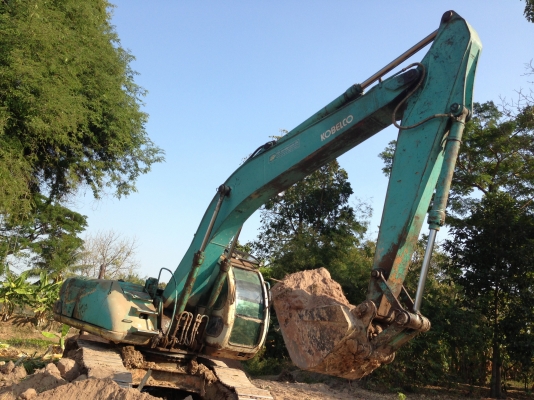 KOBELCO MARK V SK-200 Serial 18800 ไฟฟ้าเต็มครบพร้อม เอกสารเล่มทะบียนขาด 1 ปีพร้อมจัดไฟแนนซ์ได้เลยครับ เครื่องเดิมปั๊มเดิมๆทำงานไม่มีโหลด ภายในห้องเก๋งสะอาด แอร์เย็น บูมอาร์มสวยไม่มีที่ปะ เอวแน่น ช่วงล่างโซ่บูทใบแทรกหนาประมาณ 70\% พร้อมทำงานได้เลยครั KOBELCO MARK V SK-200 Serial 18800 ไฟฟ้าเต็มครบพร้อม เอกสารเล่มทะบียนขาด 1 ปีพร้อมจัดไฟแนนซ์ได้เลยครับ เครื่องเดิมปั๊มเดิมๆทำงานไม่มีโหลด ภายในห้องเก๋งสะอาด แอร์เย็น บูมอาร์มสวยไม่มีที่ปะ เอวแน่น ช่วงล่างโซ่บูทใบแทรกหนาประมาณ 70\% พร้อมทำงานได้เลยครั