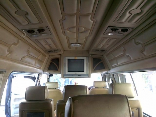 ขายรถตู้ commuter หัวจรวดหลังคาสูง รถบ้านพร้อมใช้