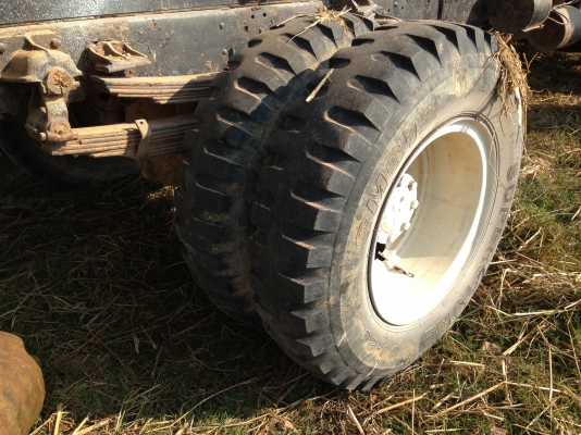 HINO KR320 - 185 HP HO7C หกล้อดั๊มพ์ ช่วงล่างอย่างใหญ่ชุดเฟืองท้ายของ มิตซู FUSO กระจกหน้ากำลังใส่ให้ครบ เครื่องแน่นนิ่มแรงดีไม่มีเยิ้ม หัวเก๋งไม่ผุ พวงมาลัยเพาเวอร์ กระบะดั๊มพ์เหล็ก 12 ตันยิงหน้ายาว 3.80 เมตร ช่วงล่างคัชซีสวยไม่มีดาม ยาง 9.00 ขอบ 20 สภาพ HINO KR320 - 185 HP HO7C หกล้อดั๊มพ์ ช่วงล่างอย่างใหญ่ชุดเฟืองท้ายของ มิตซู FUSO กระจกหน้ากำลังใส่ให้ครบ เครื่องแน่นนิ่มแรงดีไม่มีเยิ้ม หัวเก๋งไม่ผุ พวงมาลัยเพาเวอร์ กระบะดั๊มพ์เหล็ก 12 ตันยิงหน้ายาว 3.80 เมตร ช่วงล่างคัชซีสวยไม่มีดาม ยาง 9.00 ขอบ 20 สภาพ