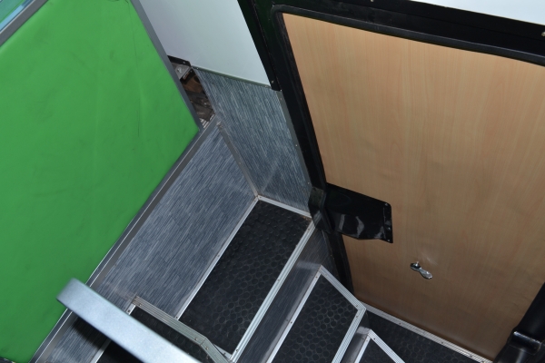 ขายรถบัสถุงลมเขาควาย 8DC9