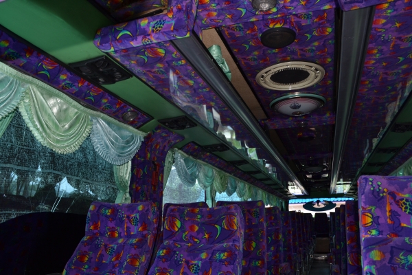 ขายรถบัสถุงลมเขาควาย 8DC9