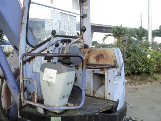 ขาย KOMATSU PC28UU-2 ขายด่วนตามสภาพ ขาย KOMATSU PC28UU-2 ขายด่วนตามสภาพ