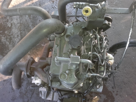 ขายเครื่องรถไถ 3 สูบเก่าญี่ปุ่นยี่ห้อ shibaura รุ่น S753 ขนาด 20แรงม้าสภาพสวย