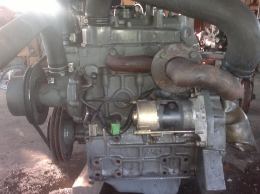 ขายเครื่องรถไถ 3 สูบเก่าญี่ปุ่นยี่ห้อ shibaura รุ่น S753 ขนาด 20แรงม้าสภาพสวย