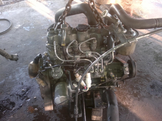 ขายเครื่องรถไถ 3 สูบเก่าญี่ปุ่นยี่ห้อ shibaura รุ่น S753 ขนาด 20แรงม้าสภาพสวย