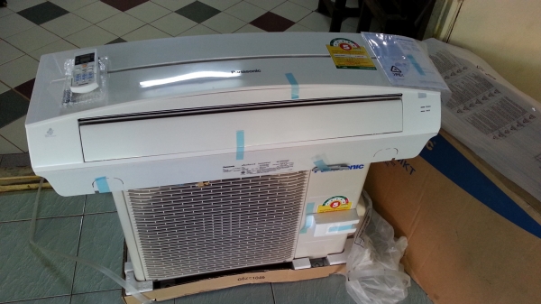 ขายเครื่องปรับอากาศของใหม่แกะกล่องขนาด9000บีทียูครบชุดราคาถูกคับ