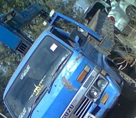 ฝากขาย 6 ล้อ ISUZU TL 110 ติดเครนย 2.5 ตัน ปี 24