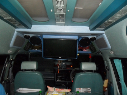 ขายรถตู้หัวจรวจ commuter หลังคาสูง ปี 2004 พร้อมใช้