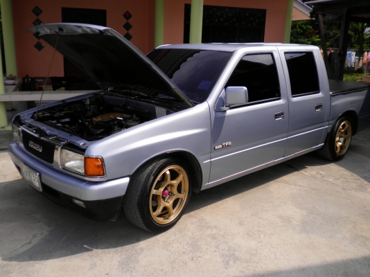 รถสวย เครื่องดี ดนตรีเพราะ