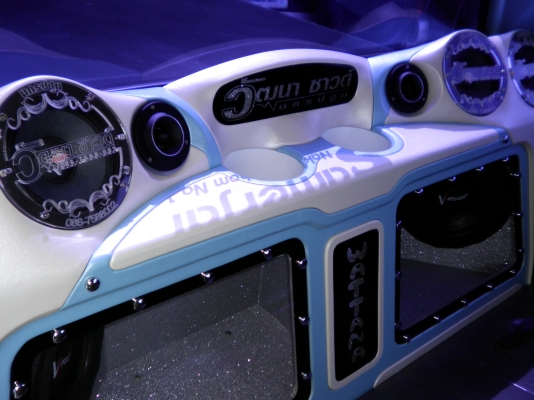 รถสวย เครื่องดี ดนตรีเพราะ