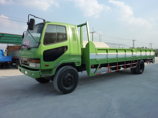 ขายรถ 6 ล้อใหญ่ราคาถูก  โทรด่วน.087-1712424