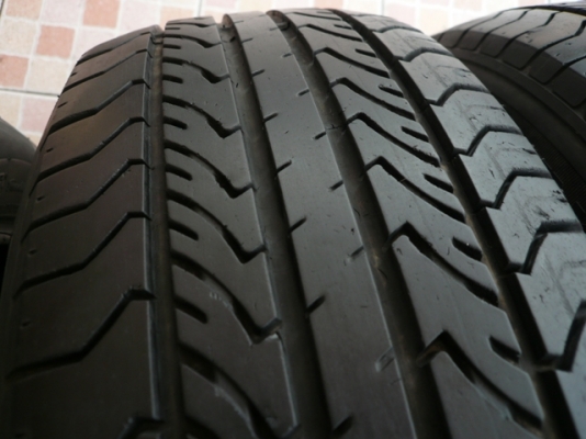 ขายยาง MICHELIN ENERGY 195-65-15 ปี3310 ดอกแน่นๆ (1ชุด)