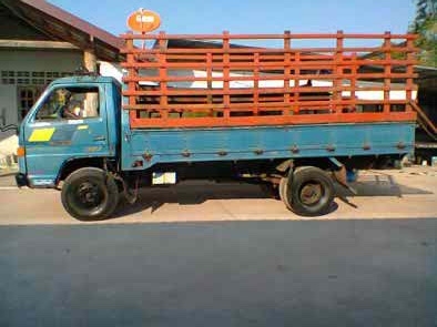 NPR 115  รถประกอบ  ปี 37  พวงมาลัยพาวเวอร์  น้อตล้อ 6 ตัว  ทะเบียนเต็ม พร้อมโอน