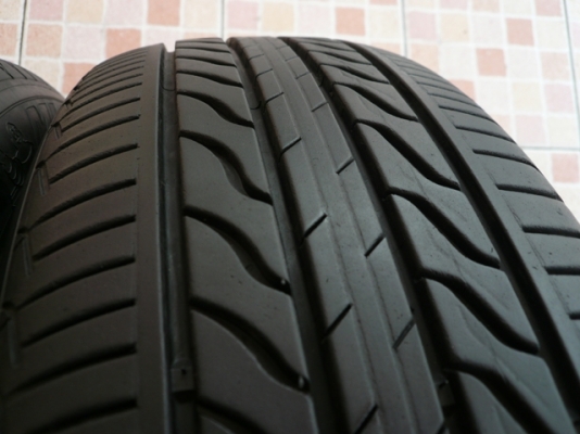 ขายยาง MICHELIN LC 205-60-16 ปี3810 งามๆ (1ชุด)