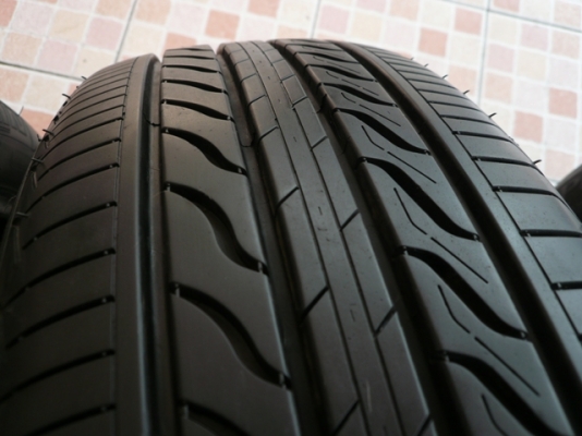 ขายยาง MICHELIN LC 205-60-16 ปี3810 งามๆ (1ชุด)