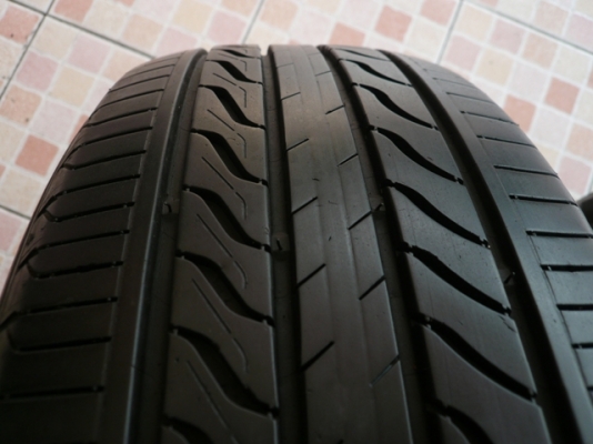 ขายยาง MICHELIN LC 215-60-16 ปี10 (1ชุด)