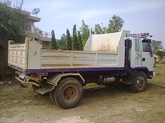 ขาย 6 ล้อดั้ม ROCKY 175 เบรคทิฟฟี่ เฟืองท้ายใหญ่ แอร์เย็น ทะเบียนพร้อมโอน