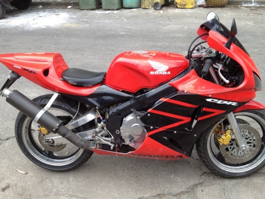 CBR400 ปี89 ทะเบียนแท้ไฟแนนซน์ได้ รูปเยอะๆ