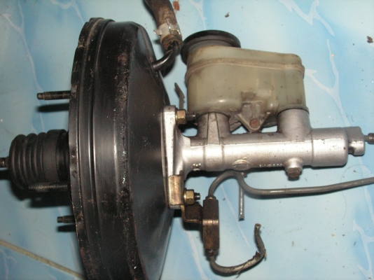 หม้อลมเบรคพร้อมเเม่ปั๊มเบรค(ช่างนัทอยู่พัทยารับไปดูเเลต่อแล้วครับ)) หม้อลมเบรคพร้อมเเม่ปั๊มเบรค(ช่างนัทอยู่พัทยารับไปดูเเลต่อแล้วครับ))