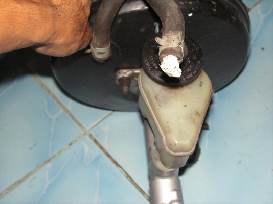 หม้อลมเบรคพร้อมเเม่ปั๊มเบรค(ช่างนัทอยู่พัทยารับไปดูเเลต่อแล้วครับ)) หม้อลมเบรคพร้อมเเม่ปั๊มเบรค(ช่างนัทอยู่พัทยารับไปดูเเลต่อแล้วครับ))