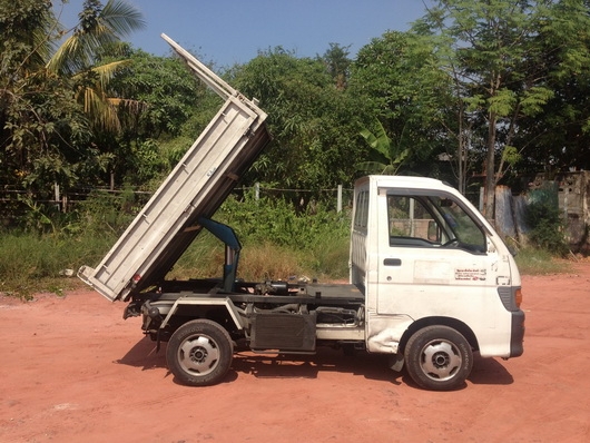 ขายรถกระป้อs100p ดั้ม มีแอร์ พร้อมทะเบียน กระบะบรรทุก ทำสีให้ใหม่ เก็บงานทั้งคัน