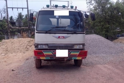 เจ้าของฝากขาย Hino 10 ล้อ 2 เพลา ติดโม่ โทร 088-4501277