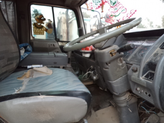 ขายรถฮีโน่FD 6ล้อดั้มเครื่อง195แรงม้า เสี่ยมืด จ.สุรินร์มารับไปแล้วคับ