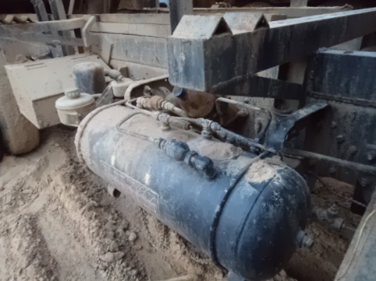 ขายรถฮีโน่FD 6ล้อดั้มเครื่อง195แรงม้า เสี่ยมืด จ.สุรินร์มารับไปแล้วคับ