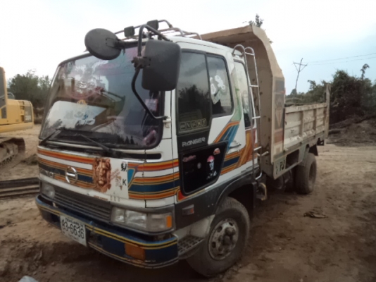 ขายรถฮีโน่FD 6ล้อดั้มเครื่อง195แรงม้า เสี่ยมืด จ.สุรินร์มารับไปแล้วคับ