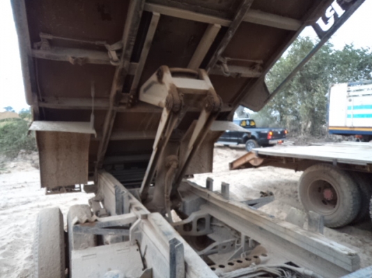 ขายรถฮีโน่FD 6ล้อดั้มเครื่อง195แรงม้า เสี่ยมืด จ.สุรินร์มารับไปแล้วคับ