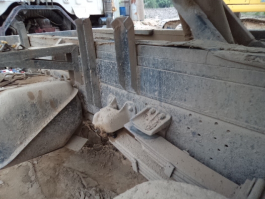 ขายรถฮีโน่FD 6ล้อดั้มเครื่อง195แรงม้า เสี่ยมืด จ.สุรินร์มารับไปแล้วคับ