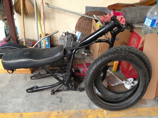 ขายโครง+เครื่อง sr 400  ไม่มีเอกสาร