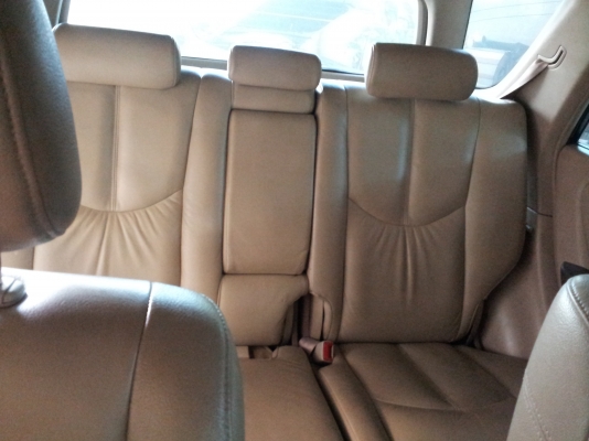 ขายดาวน์  TOYOTA  HARRIERราคา50000 บาท