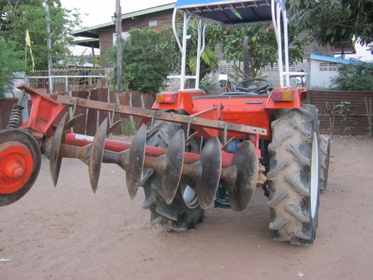 ขายด่วนรถไถนาคูโบต้า L 3202 DT 4WD 4X4 เพาเวอร์สวยๆ เดิมๆ พร้อมอุปกรณ์ผานหลังสวยๆ รถอยู่นครสวรรค์ครับ