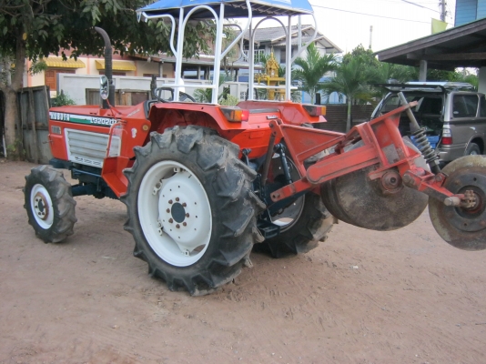 ขายด่วนรถไถนาคูโบต้า L 3202 DT 4WD 4X4 เพาเวอร์สวยๆ เดิมๆ พร้อมอุปกรณ์ผานหลังสวยๆ รถอยู่นครสวรรค์ครับ