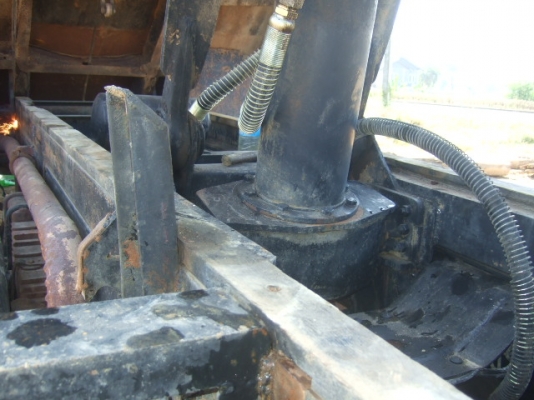 ขายกระบะดั๊มพ์ฝาข้างมิเนียม มีเสากลาง