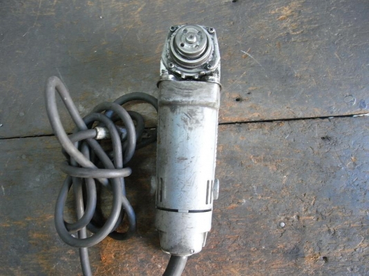 ขายหินเจียร 4" makita 9500 NB แท้สภาพเดิมๆ วิ่งนิ่มๆ