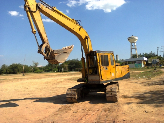 ขายแมกโคkomutsu12HTสภาพพร้อมทำงานเท่า(120)