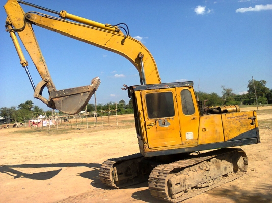 ขายแมกโคkomutsu12HTสภาพพร้อมทำงานเท่า(120)