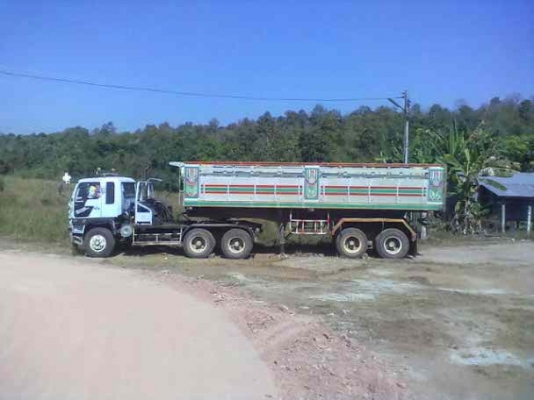 ขายรถหัวลาก 10 ล้อ 2 เพลา พร้อมหางเซมิดั้มกระบะเนียม 2 เพลา 8.50 เมตร HINO 2K เครื่องเดิม เกียร์เดิมๆสวย