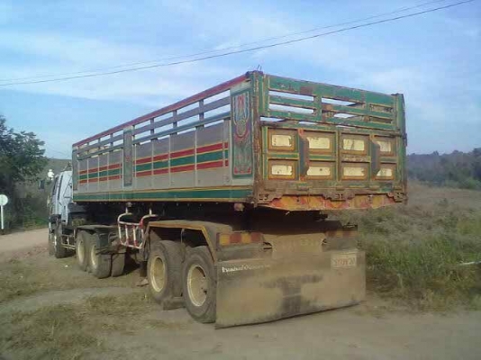 ขายรถหัวลาก 10 ล้อ 2 เพลา พร้อมหางเซมิดั้มกระบะเนียม 2 เพลา 8.50 เมตร HINO 2K เครื่องเดิม เกียร์เดิมๆสวย