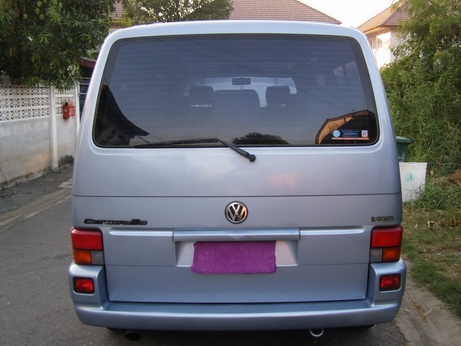 ตู้โฟล์ค คาราเวลสีฟ้า ปี 97 เกียร์ออร์โต้ สีฟ้า ไม่ติดแก๊ส