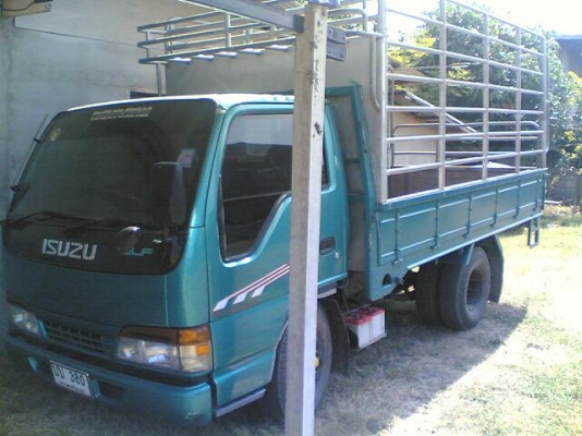ISUZU NKR 120 HP 4HF1 หลล้อช่วงสั้น กระบะคอกเหล็กยาว 3.50 เมตร เครื่องแห้งแรงดี ภายในเก๋งสวย แอร์ พวงมาลัยเพาเวอร์ ช่วงล่างคัชซีสวยไม่มีดาม เอกสารทะเบียนภาษีครบพร้อมโอน ราคาต่อรองได้ครับ