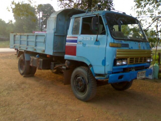 JCM หกล้อดั้ม เครื่อง 145 แรง ยาง 900 ทะเบียนแจ้งจอด มี 3 คันครับ